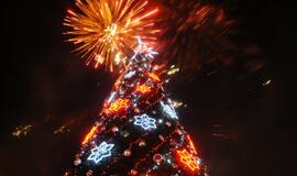 Klaipėdoje įžiebta Kalėdų eglė