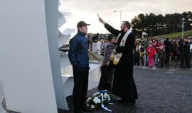 Smiltynėje atidengtas paminklas "Albatrosas"