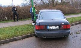 Į stulpą rėžėsi "Audi"
