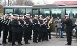 Smiltynėje atidengtas paminklas "Albatrosas"