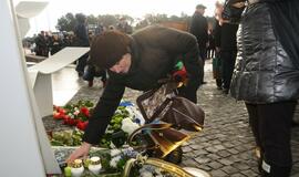 Smiltynėje atidengtas paminklas "Albatrosas"