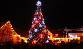 Klaipėdoje įžiebta Kalėdų eglė