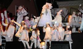 Klaipėdoje įžiebta Kalėdų eglė