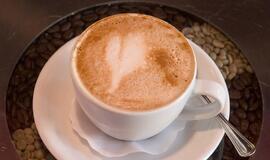 Žiemą patariama vengti kavos ir pieno produktų