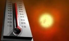 Bute 24-25 laipsniai šilumos. Jaučiamės lyg pirtyje