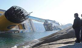 "Costa Concordia" katastrofa kainuos laivo savininkui 1,5 mlrd. eurų