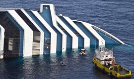 "Costa Concordia" laivu plaukė per "Titaniko" katastrofą žuvusio vyro giminaičiai