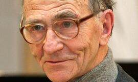 Mirė rašytojas ir žurnalistas Albertas Laurinčiukas