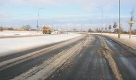 Žiema į darbą pašaukė kelių valytojus