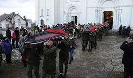 Rietave perlaidoti Lietuvos partizanų palaikai