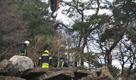 Smiltynėje iškeltas po betono blokais žuvęs žmogus