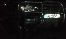 Girti vairuotojai daužė automobilius