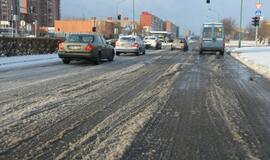 Žiema į darbą pašaukė kelių valytojus