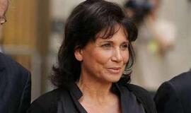 Portalas "Huffington Post" pasiūlė darbą Dominique Strauss-Kahn žmonai Anne Sinclair