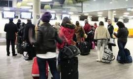 Žmonės bėga, o valdžios išvaryti nepavyksta