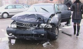 Per susidūrimą išsiskleidė 4 oro pagalvės