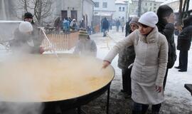 Į Užgavėnes – ir per lietų