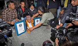 54,6 cm ūgio nepalietis - mažiausias žmogus pasaulyje