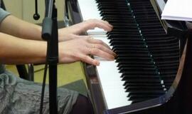 Renatos Pocės autorinių dainų gyvo garso koncertas