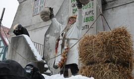 Į Užgavėnes – ir per lietų