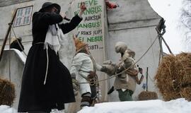 Į Užgavėnes – ir per lietų