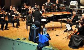 "Žaismingos muzikos orkestre IX" - kūno perkusija ir netipiški instrumentai