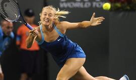 Baltarusė Viktorija Azarenka ir rusė Marija Šarapova iškopė į finalą Indian Velse