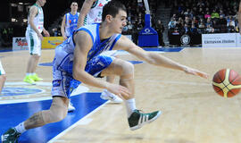 "Neptūno" aukštaūgiui - kojos skausmai