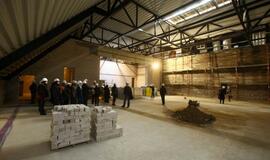 Teatro rūmus apžiūrėjo būrys klaipėdiečių