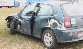 Laisvojoje ekonominėje zonoje dužo automobiliai