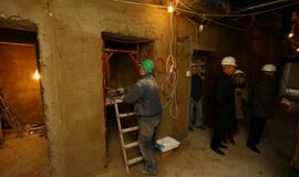 Teatro rūmus apžiūrėjo būrys klaipėdiečių