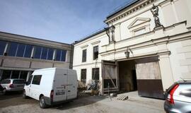 Teatro rūmus apžiūrėjo būrys klaipėdiečių