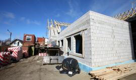 Moterų krizių centro statybas jau puošia vainikas