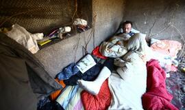 Benamio namai - po balkonu