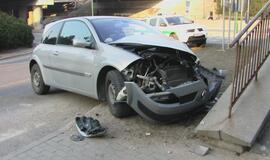 Merginai šventinę nuotaiką sugadino BMW