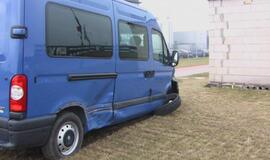 Laisvojoje ekonominėje zonoje dužo automobiliai