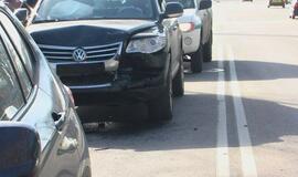 Prabangi avarija per žioplumą