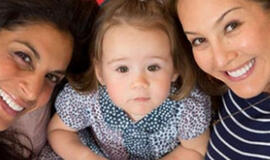 Homoseksualių porų vaikai – be tėvų ir be pilietybės