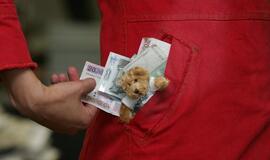 Lietuva tarptautinėse rinkose pasiskolino 1,38 mlrd. litų <span style="color: #ff0000;"><strong>(skolos skaitiklis)</strong></span></p>