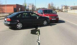 Kai moteris važiuoja prieš eismą