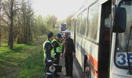 Didelis autobusas sukėlė didelę avariją