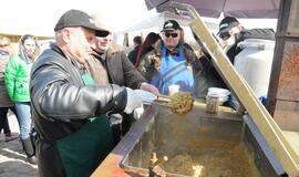 Kol žuvį kepė, mes Rusnėje šokome