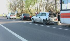 Didelis autobusas sukėlė didelę avariją