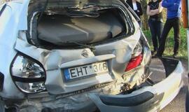 Didelis autobusas sukėlė didelę avariją