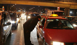 Premjero kancleris: kvitus keleiviams išduoti taksistai gali būti įpareigoti jau nuo lapkričio