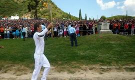 Olimpijoje įžiebta olimpinė ugnis