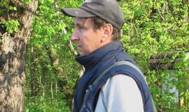 Būna ir taip: dviratis "nutrenkė" automobilį