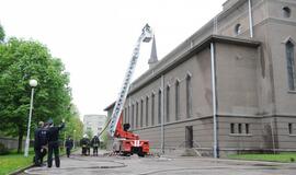 Gaisrininkai surengė pratybas