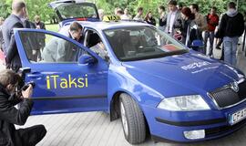 Pristatytas moderniomis technologijomis aprūpintas taksi automobilis