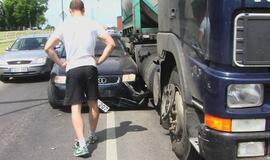 Neaiški avarija Šilutės plente užtvėrė eismą